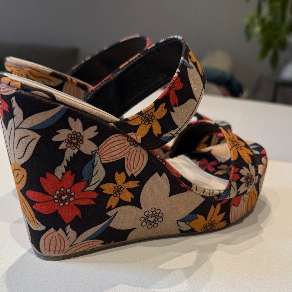 🆕 Temu Floral Print Platform Wedge Sandals, Size 40, 8.5 Woman’s - Picture 7 of 10